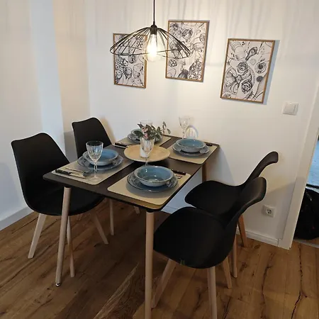 Gemütliche 2 Zim Mit Fahrradstellplätzen