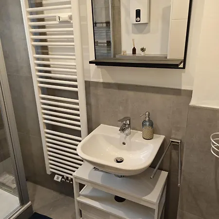 Gemütliche 2 Zim Mit Fahrradstellplätzen *